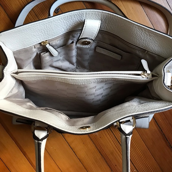 Michael Kors purse/laptop tote - Picture 2 of 2